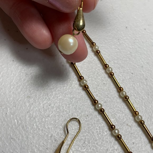 15" Pearl and gold beaded necklace and matching drop earrings - Picture 5 of 10